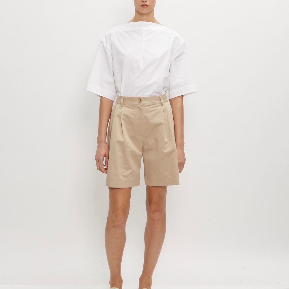 TOTEME Pleated Cotton Twill Shorts in Overcast Beige Size 40 - NWOT - Picture 3 of 8